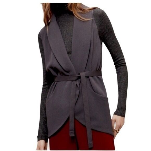 Aritzia - Black Normandie Jacket Vest - Picture 1 of 7